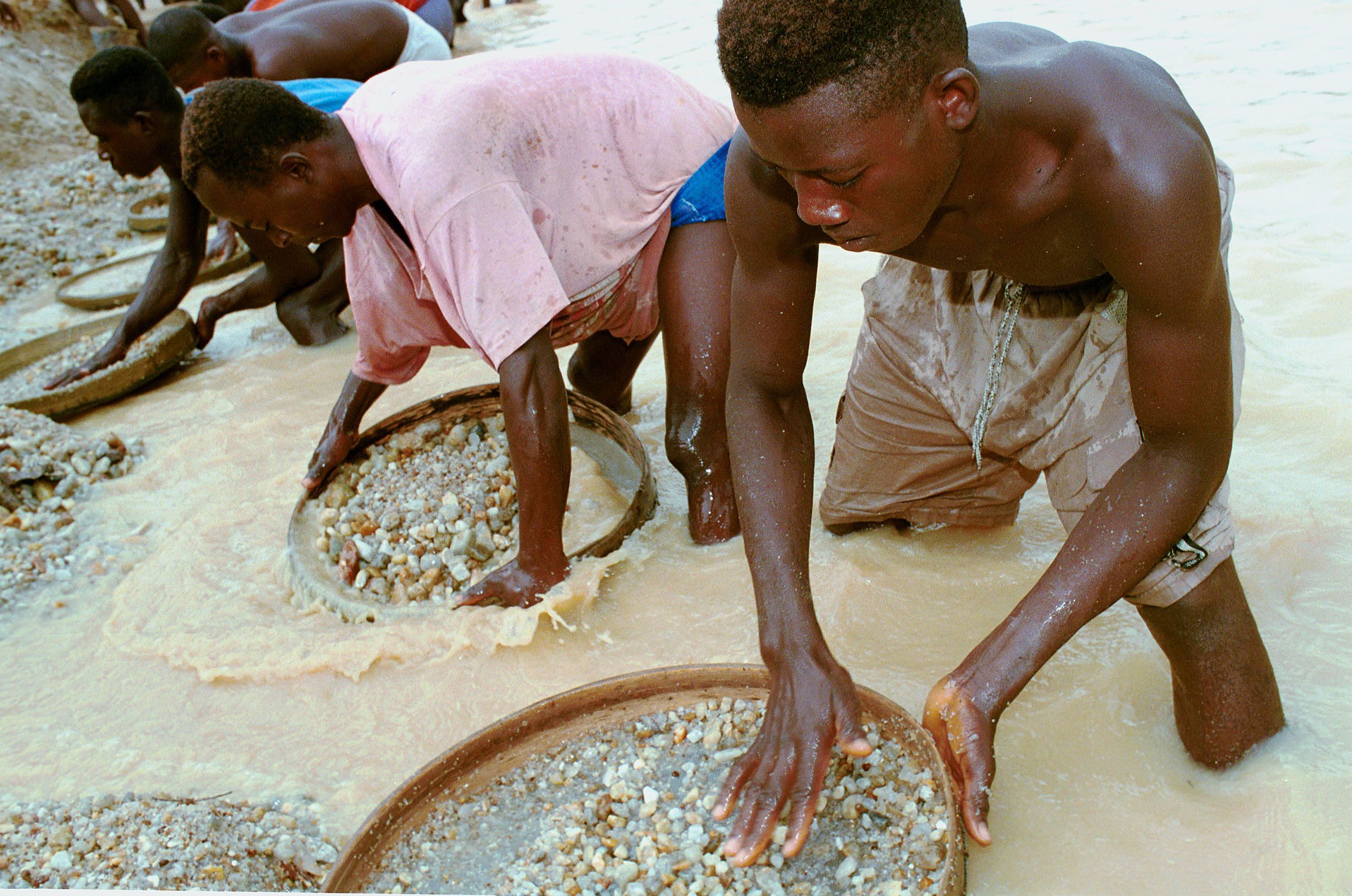 Blood Diamonds - The Dark Side Of The Diamond Trade